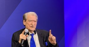 Sarajevë/ Berisha tone dramatike në konferencën e EPP: Shqipëria në sallën e Urgjencës
