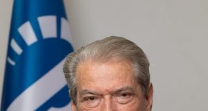 “Çfarë pret SPAK?” Berisha lidh resortin “Zig Zag” me Ramën dhe Olsi Ramën