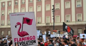 REL: “Revolucioni i Flamingove” përplas Ramën me Iranin