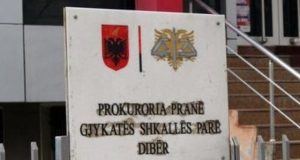 14 masa sigurie për falsifikim dokumentesh në Kadastër, në kërkim edhe ish-kandidati i PS në Dibër