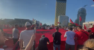 Dita e 21 e protestës, diaspora i bashkohet qytetarëve në Tiranë