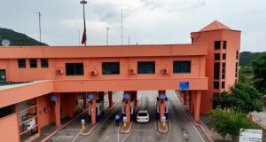 Maqedonia e Veriut miraton “One Stop Shop” me Shqipërinë, lehtësohet kalimi në kufi