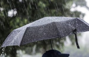 Moti sot/ Reshje shiu në të gjithë vendin, shtrëngata në veriperëndim
