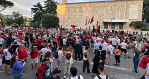 Protesta e 23-të kundër qeverisë, qytetarët kërkojnë dorëheqjen e Ramës