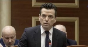 Byroja e Kuvendit lë në fuqi përjashtimin e Agron Shehajt për 30 ditë