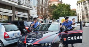 Mbi 50 mijë € drogë në banesë, kapet ‘mat’ shqiptari në Itali