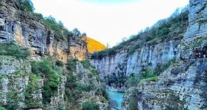 Kanionet që duhet të vizitoni këtë verë – Mrekullitë natyrore të Shqipërisë