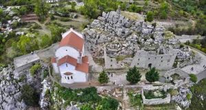 10 vendet që duhet të vizitoni në Mirditë – Destinacionet më të bukura të veriut të Shqipërisë