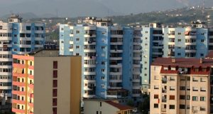 Pse po rriten çmimet e apartamenteve? Faktorët që po ndikojnë në tregun imobiliar në Shqipëri