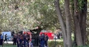 Policia në gatishmëri para Kuvendit, por protestuesit “harrojnë” të vijnë