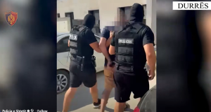 I dënuar me mbi 11 vite burg në Itali, arrestohet në Durrës 40-vjeçari i kërkuar ndërkombëtarisht