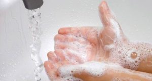 5 gabime të higjienës personale që bëjmë çdo ditë pa e kuptuar