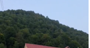 Në Vermosh te Prela, një derë ku hyn si mysafir dhe ikën si i shtëpisë