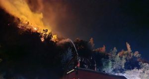 Zjarret/ Situatë e vështirë në Krujë, Forcat e Armatosura në terren për mbrojtjen e banorëve