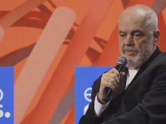 Shqiptarët i kërkojnë dorëheqjen, Rama nga Brukseli: Reflektuam, krijuam ‘pasqyrën inteligjente’!