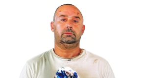 FOTO + EMRI/ “Me makina si të policisë” dhe kallashnikovë/ Zbardhen detaje të reja nga arratisja e Gentian Çipit në Greqi