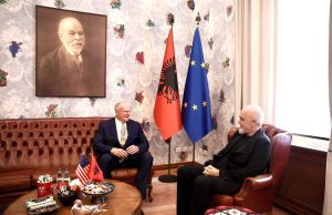Ambasadori i ri amerikan Eric Wendt zhvillon takimin e parë me Edi Ramën