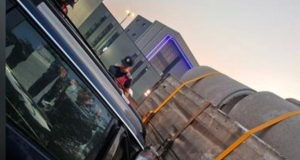 AKSIDENT TRAGJIK/ Përplasen 5 makina në aksin Durrës-Tiranë, humb jetën 45-vjeçari pas goditjes nga kamioni (EMRI)