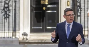Kryeministri britanik nuk e përjashton mundësinë për t’u rikthyer në BE