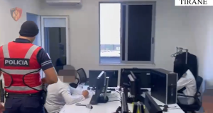 Zbulohet call centeri në Tiranë që mashtronte europianët. 4 operator në pranga, pronari në kërkim!