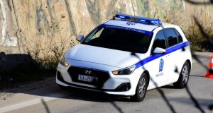 Arratisje spektakolare në Greqi, i burgosuri shqiptar i ikën policisë gjatë transportit për në spital!