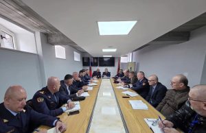 Punë e pamjaftueshme. Skënder Hita fshikullon policinë e Korçës dhe Elbasanit: Luftë pa kompromis ndaj krimit