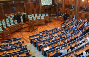 Mblidhet Kuvendi në Kosovë, pritet deklarata për aktgjykimin e Hagës