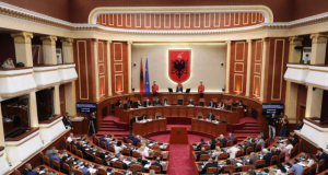 PS i dorëzon opozitës listën me 41 projektligje për integrimin europian