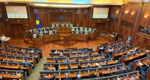 Kuvendi miraton me 99 vota deklaratën për aktgjykimin ndaj ish-krerëve të UÇK-së