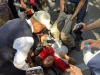 TENSIONE NË PROTESTË. Qytetari humb ndjenjat, protestuesit kërkojnë ambulancën