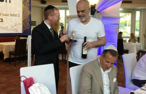 Nga funerali i të atit, te armët dhe “Air Albania”; media izraelite zbërthen lidhjet e Ramës me Yeffet
