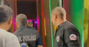 Policia turke bastis bare dhe shtëpi të aktivistëve të komunitetit LGBTQ+, arrestohen 47 persona