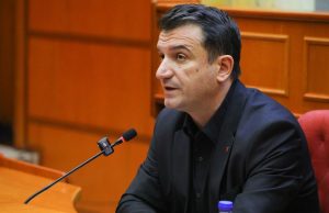 Thaçi, Veseli,Krasniqi dhe Selimi “Qytetarë Nderi” të Tiranës/ Vendimi pas propozimit të Veliajt