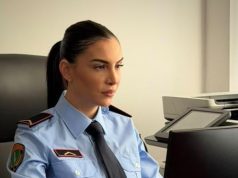 La Francën për uniformën e policisë, cila është historia e 25-vjeçares nga Shkodra