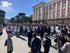 Studentët e Mjekësisë i bashkohen protestës para Kryeministrisë: “Studentët e bashkuar kanë për të fituar”