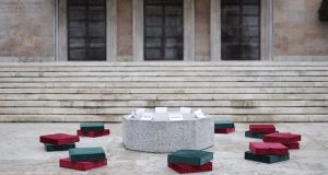 Rama shtrin sërish dorën e dialogut, këtë herë shtron sofrën para kryeministrisë!