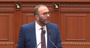 11 interpelanca me Ramën janë refuzuar, turp, Bardhi-socialistëve: Mos i dilni zot vilave të Ballukut !