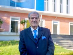 Berisha thirrje shqiptarëve: Mos i lini studentët vetëm, ata po luftojnë për të gjithë ne