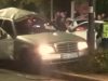 Momente paniku në Gjirokastër/ Makina shpërthen në ecje dhe përplaset me trafikndarësen