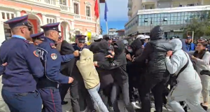 Vlorë, gjimnazistët bojkotojnë mësimin, tensione me Policinë