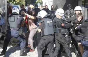 Arrestimet e prostestuesve/ Noka: Burri i rreh, gruaja i dënon! Adi Pojana dhe Amarilda Sulaj, çifti i kërbaçit të narkoshtetit
