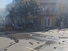 Policia apel protestuesve: Ruani qetësinë, personat që kryejnë akte dhune do të mbajnë përgjegjësi
