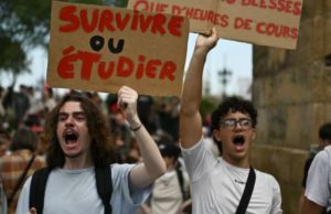 Protestat e studentëve tronditin Francën, kritika ndaj policisë për përdorim joproporcional të forcës