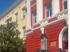 Protestat zgjerohen. Studentët e Filologjikut braktisin mësimin, i bashkohen protestës në Tiranë