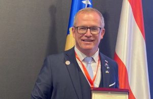 “Rama, lëre Shqipërinë dhe ik në Vjenë!” Propozimi i bujshëm i Günther Fehlinger-Jahn